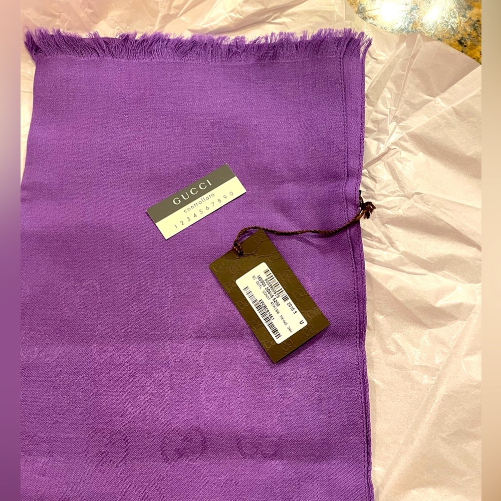 NWT Gucci scarf purple